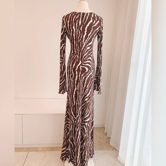 Realisation Par The Gia in Animal - Bell sleeves and floor length - Picture 9 of 13